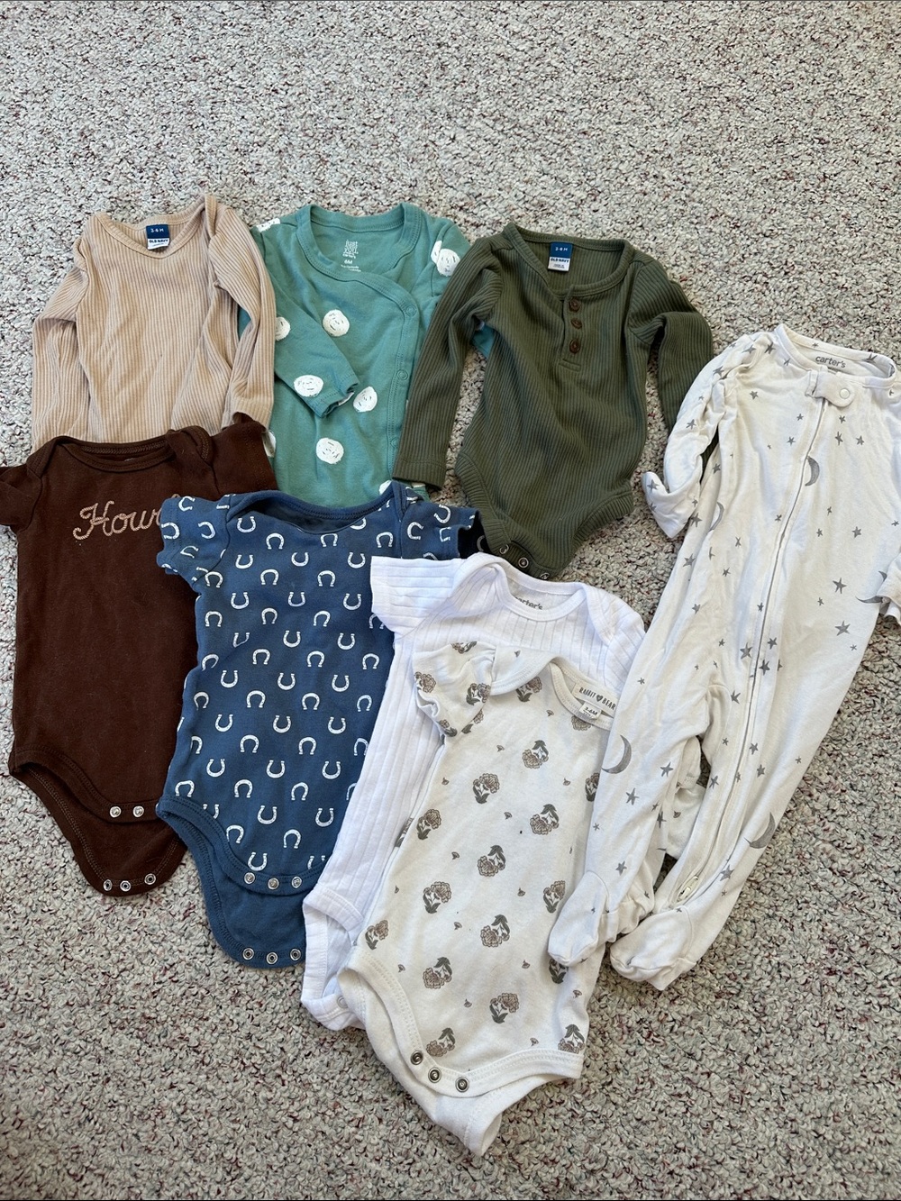 Neutral 3-6 month baby lot